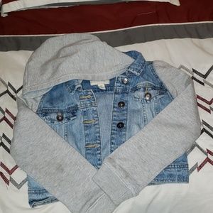 Set of 2 Hoodie zip-up sweatshirt & denim jacket